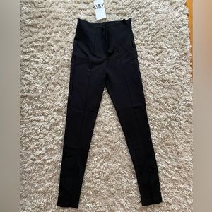 Black pants, size xs, new with a tag